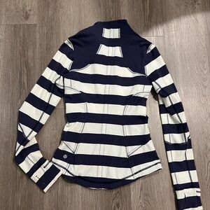 lululemon define jacket - navy and white